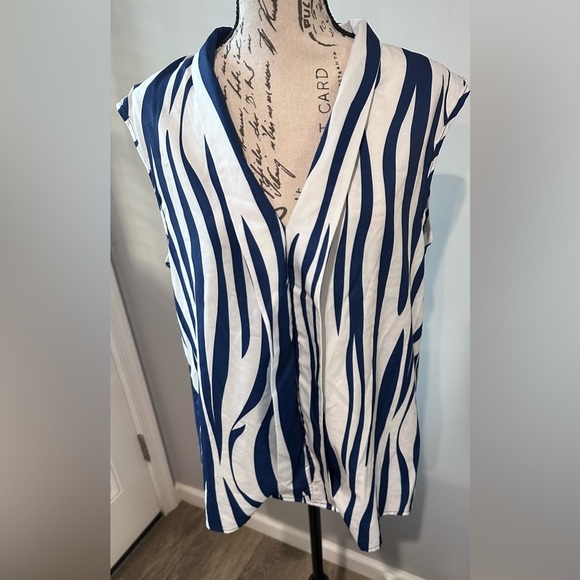 ⚓ Navy and White Striped Blouse - Size L ⚓ - Picture 1 of 5